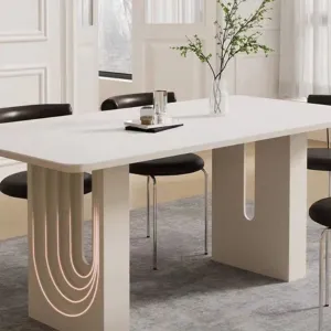 Linea Curve Table